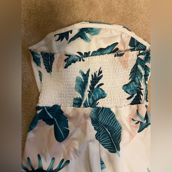 NWOT Strapless Romper Long Bell Pants size S floral design - Picture 3 of 7